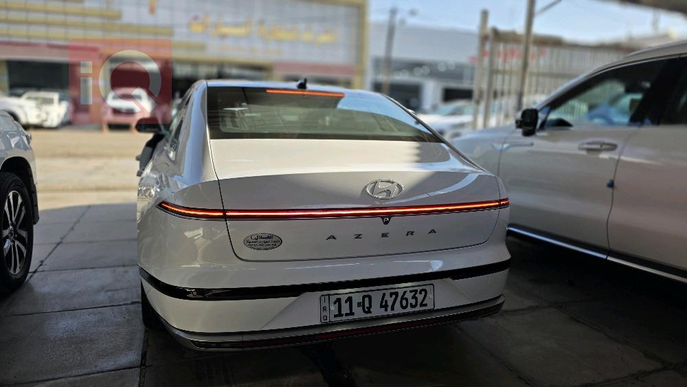 هيونداي أزيرا